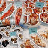 拔草[拔草]又一家海鲜自助新贵“采极鲜”[愉快]