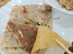 -溢心园香河肉饼总店