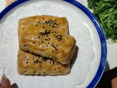 蜜汁叉烧酥-太仓珀丽酒店-粤季餐厅