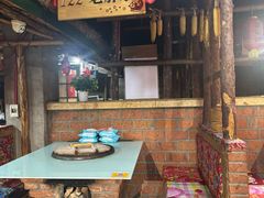 -鱼窝棚柴火铁锅炖(富山屯店)