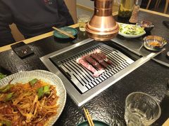 -臻牛烤肉