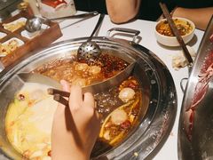-老房老舍重庆火锅(假日城市店)