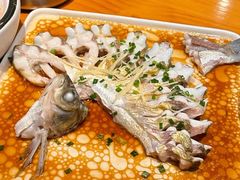 清蒸武昌鱼-莲餐厅·湖北菜·藕汤是头牌(愚园路店)