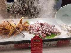 -四囍码头海鲜烧烤自助火锅(外滩南京东路悦荟广场店)