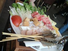 -樾餐厅泰式海鲜火锅(民歌湖店)