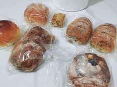 -沁屋面包店(人民东路店)