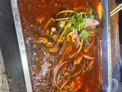-老街烧烤大排档·地道湖北菜·龙虾馆(汉口火车站店)