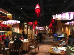 大堂-老滇山寨•云南特色菜•地方菜•民族风情歌舞表演(金碧店)