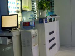 -提一眼镜·蔡司·依视路(小寨店)