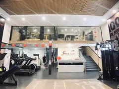 -思迈威健身(积玉桥万达店)