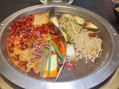 -沸炉重庆老火锅(军事博物馆店)
