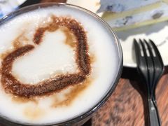 熔岩澳白-Peet's Coffee皮爷咖啡(大学路店)