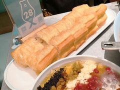 -姚姚酸菜鱼·金戈戈香港豉油鸡(喜荟城联名店)