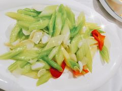 西芹百合-老人和饭店(淮海中路店)