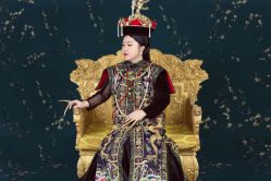 点击看大图 -盘子女人坊古装写真摄影(厦门总店)