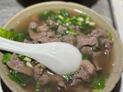 -大众跷脚牛肉馆·非遗传承单位(峨眉山店)