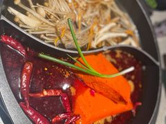 菌汤鸳鸯锅-园里火锅(仁和新城店)