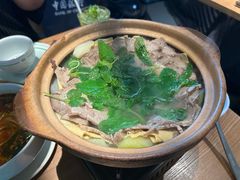 腾越牛肉锅-一坐一忘云南菜(三里屯店)
