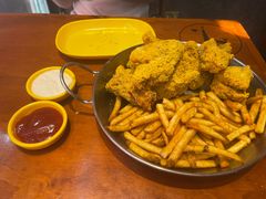 -BHC炸鸡(明洞总店)