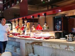 自助取餐区-鸿腾国际大酒店-海鲜姿造海鲜烤肉自助餐