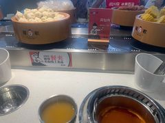 -龍歌自助小火锅(市南金茂湾店)