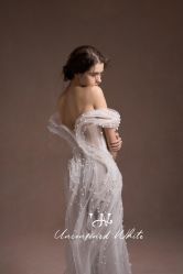 -Renee芮亦婚纱