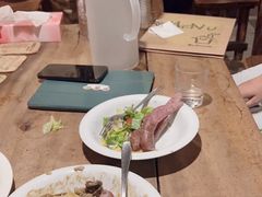-焼肉まんぐう