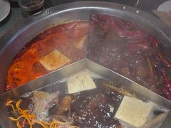 -廖掌柜·重庆鲜货火锅(上海首店)