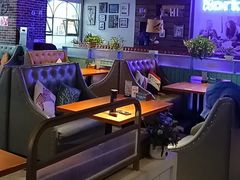 -豪客嘉族·麦尼顿西餐厅(乐福天下店)