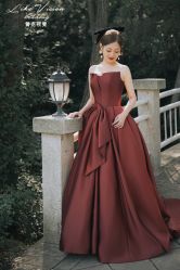 点击看大图 -拉瑞娜LaReine婚纱礼服高级定制