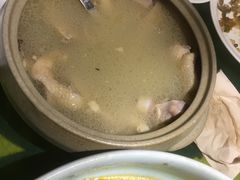猪肚鸡汤-辛香汇(飞洲店)