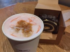 樱花初绽玛奇朵-星巴克(昆明机场III店)