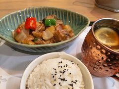 -默加东南亚美食(大宁音乐广场店)