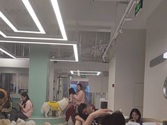 -怪兽屋·羊驼·猫咖·狗咖(俊华广场店)