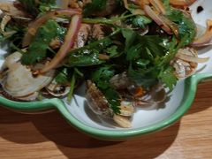 辣些鱼美味花蛤-辣些鱼·眉山老坛大骨酸菜鱼(南方商城店)