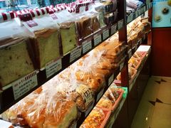 -红宝石·鲜奶小方·海派西点房(长阳店)