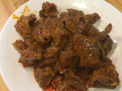 -爆炸头阿姨小四川正宗川味小吃(无任何分店)