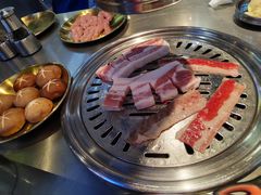 -哈哈碳都·牛肋条无限自助烤肉(台江万达店)
