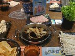 -呷哺呷哺 小火锅 (浦东新欧尚超市店)