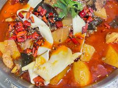-晓彭肥肠鸡·泡椒鸡火锅(水木天地店)