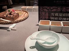 -左庭右院鲜牛肉火锅黑金店(陆家嘴中心店)