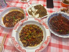 -饶品富牛魔王辣味烧菜馆(船山路总店)
