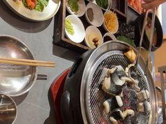 -围炉肉舍丹东海鲜烤肉·烤活鳗(步行街店)