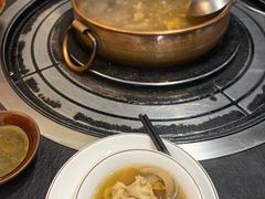 -阿山卓·野生菌火锅·纳西火塘烤肉