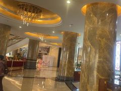 -深圳君逸国际酒店(龙岗横岗塘坑地铁站店)