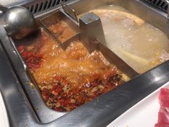 -海底捞火锅鲜切牛肉主题店(长寿路店)