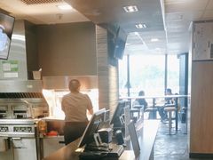 -麦当劳(国家体育场南路店)