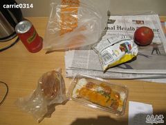 买了两个&nbsp;-面包新语(1海事广场)