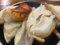 -黄阿姨锅贴大王(万航渡路店)