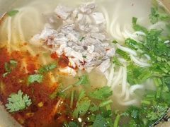 -亮亮面馆(经六路店)